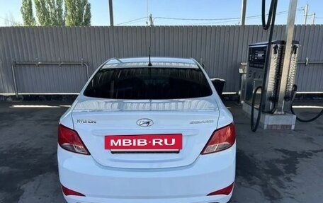 Hyundai Solaris II рестайлинг, 2014 год, 1 200 000 рублей, 4 фотография