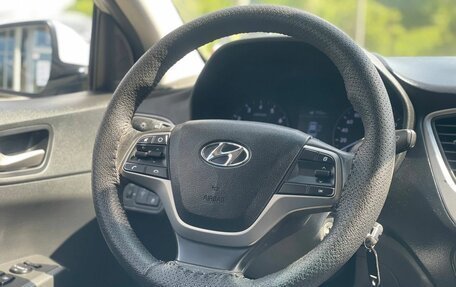 Hyundai Solaris II рестайлинг, 2018 год, 975 000 рублей, 20 фотография