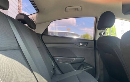 Hyundai Solaris II рестайлинг, 2018 год, 975 000 рублей, 18 фотография