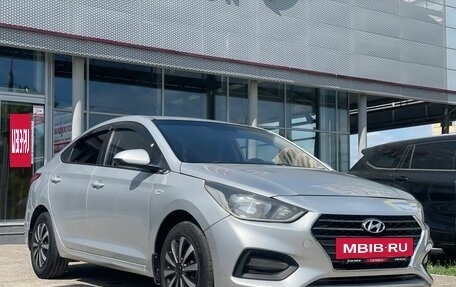 Hyundai Solaris II рестайлинг, 2018 год, 975 000 рублей, 4 фотография