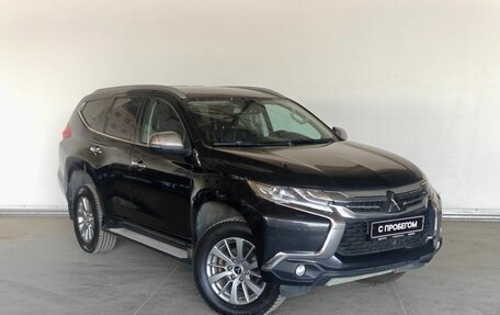 Mitsubishi Pajero Sport III рестайлинг, 2017 год, 2 290 000 рублей, 3 фотография