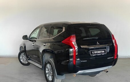 Mitsubishi Pajero Sport III рестайлинг, 2017 год, 2 290 000 рублей, 7 фотография