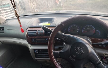 Nissan Rnessa, 1998 год, 144 444 рублей, 3 фотография