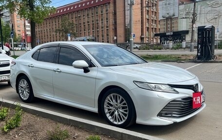 Toyota Camry, 2019 год, 3 050 000 рублей, 4 фотография