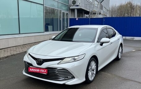 Toyota Camry, 2019 год, 3 050 000 рублей, 9 фотография