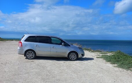 Opel Zafira B, 2012 год, 650 000 рублей, 4 фотография