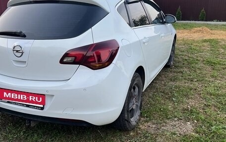 Opel Astra J, 2012 год, 600 000 рублей, 3 фотография