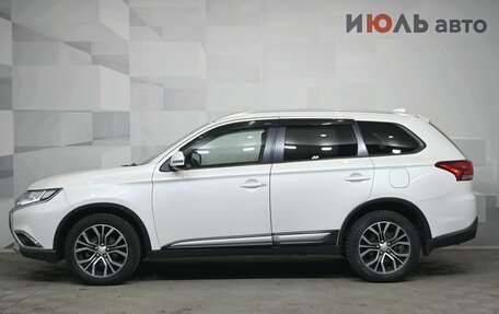 Mitsubishi Outlander III рестайлинг 3, 2018 год, 2 600 000 рублей, 8 фотография