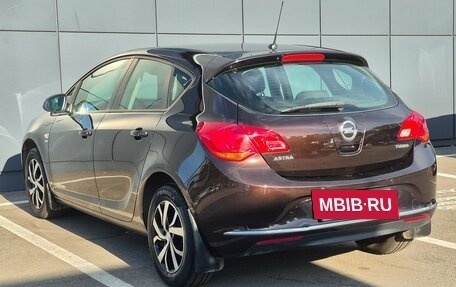 Opel Astra J, 2013 год, 997 000 рублей, 6 фотография