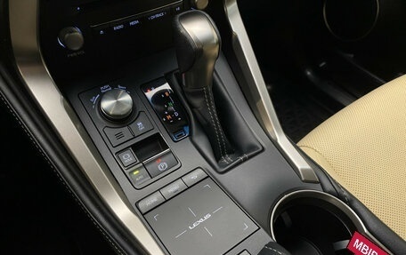 Lexus NX I, 2018 год, 3 490 000 рублей, 13 фотография