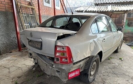 Volkswagen Passat B5+ рестайлинг, 1998 год, 3 фотография