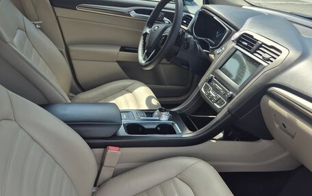 Ford Fusion (North America) II, 2018 год, 1 680 000 рублей, 7 фотография