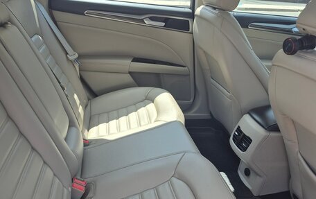 Ford Fusion (North America) II, 2018 год, 1 680 000 рублей, 9 фотография
