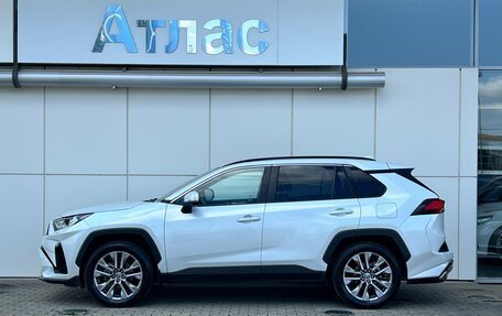 Toyota RAV4, 2022 год, 3 990 000 рублей, 5 фотография
