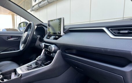 Toyota RAV4, 2022 год, 3 990 000 рублей, 11 фотография