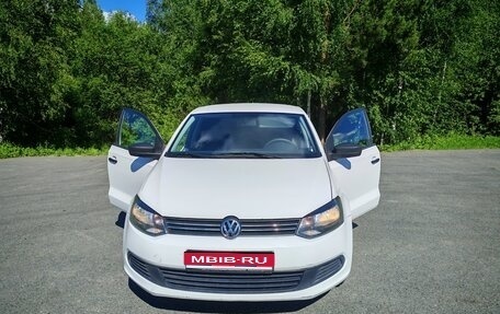 Volkswagen Polo VI (EU Market), 2013 год, 700 000 рублей, 1 фотография