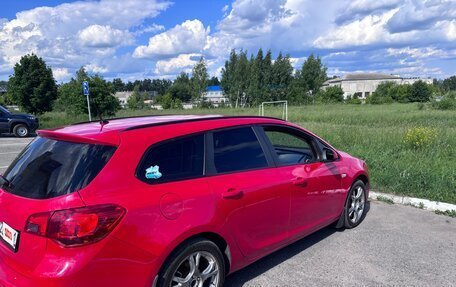 Opel Astra J, 2011 год, 615 000 рублей, 3 фотография