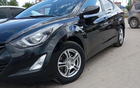 Hyundai Elantra V, 2014 год, 1 350 000 рублей, 2 фотография