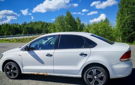 Volkswagen Polo VI (EU Market), 2013 год, 700 000 рублей, 4 фотография