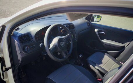 Volkswagen Polo VI (EU Market), 2013 год, 700 000 рублей, 9 фотография