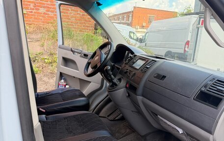 Volkswagen Transporter T5 рестайлинг, 2008 год, 1 390 000 рублей, 8 фотография