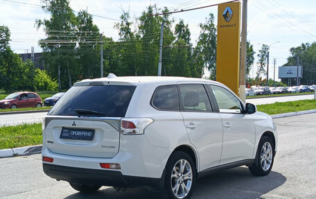Mitsubishi Outlander III рестайлинг 3, 2013 год, 1 500 000 рублей, 6 фотография