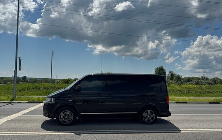 Volkswagen Multivan T5, 2010 год, 2 450 000 рублей, 4 фотография