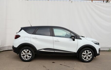 Renault Kaptur I рестайлинг, 2017 год, 1 270 000 рублей, 7 фотография