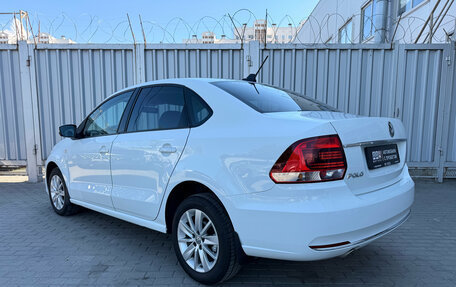 Volkswagen Polo VI (EU Market), 2017 год, 1 090 000 рублей, 3 фотография