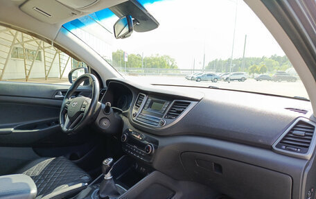 Hyundai Tucson III, 2015 год, 2 000 000 рублей, 15 фотография
