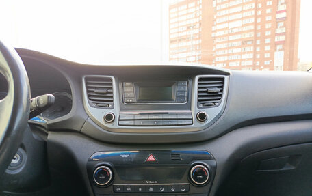 Hyundai Tucson III, 2015 год, 2 000 000 рублей, 19 фотография