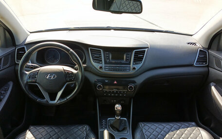 Hyundai Tucson III, 2015 год, 2 000 000 рублей, 18 фотография