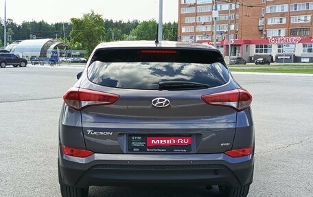 Hyundai Tucson III, 2015 год, 2 000 000 рублей, 10 фотография