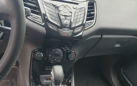 Ford Fiesta, 2015 год, 750 000 рублей, 5 фотография