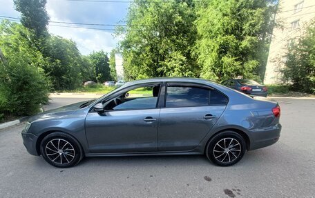 Volkswagen Jetta VI, 2012 год, 975 000 рублей, 4 фотография