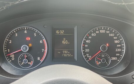 Volkswagen Jetta VI, 2012 год, 975 000 рублей, 10 фотография