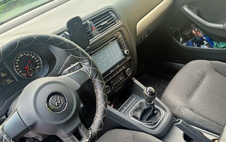 Volkswagen Jetta VI, 2012 год, 975 000 рублей, 9 фотография