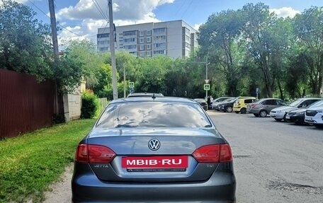 Volkswagen Jetta VI, 2012 год, 975 000 рублей, 6 фотография
