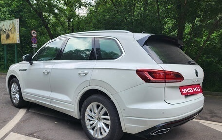 Volkswagen Touareg III, 2021 год, 6 400 000 рублей, 5 фотография
