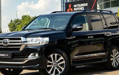 Toyota Land Cruiser 200, 2018 год, 7 662 000 рублей, 30 фотография