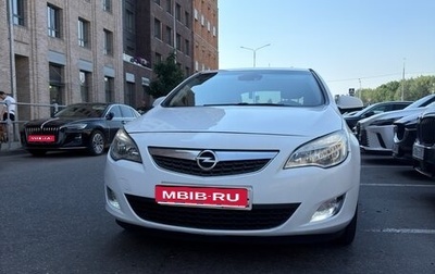 Opel Astra J, 2011 год, 550 000 рублей, 1 фотография