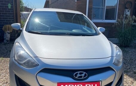Hyundai i30 II рестайлинг, 2014 год, 990 000 рублей, 2 фотография