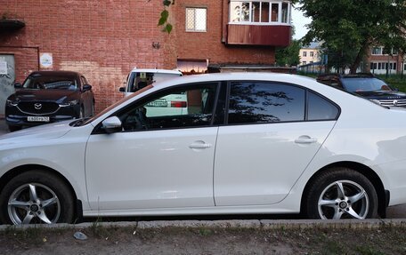 Volkswagen Jetta VI, 2013 год, 1 000 000 рублей, 3 фотография