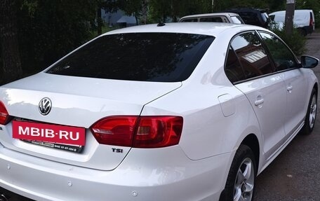 Volkswagen Jetta VI, 2013 год, 1 000 000 рублей, 7 фотография
