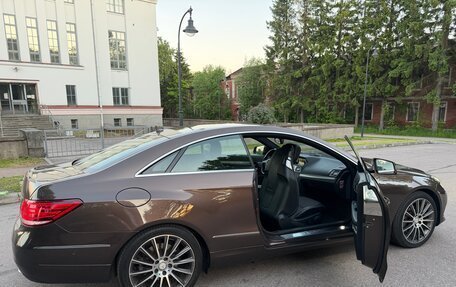 Mercedes-Benz E-Класс, 2013 год, 2 000 000 рублей, 8 фотография