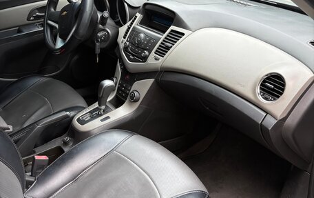 Chevrolet Cruze II, 2011 год, 620 000 рублей, 6 фотография