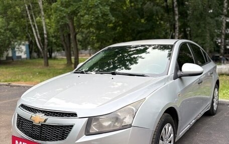 Chevrolet Cruze II, 2011 год, 620 000 рублей, 2 фотография