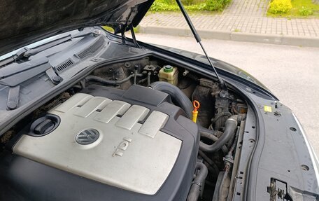 Volkswagen Touareg III, 2007 год, 750 000 рублей, 11 фотография
