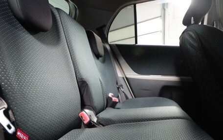 Toyota Vitz, 2005 год, 649 000 рублей, 16 фотография