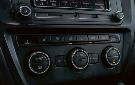Volkswagen Jetta VI, 2015 год, 1 095 000 рублей, 15 фотография
